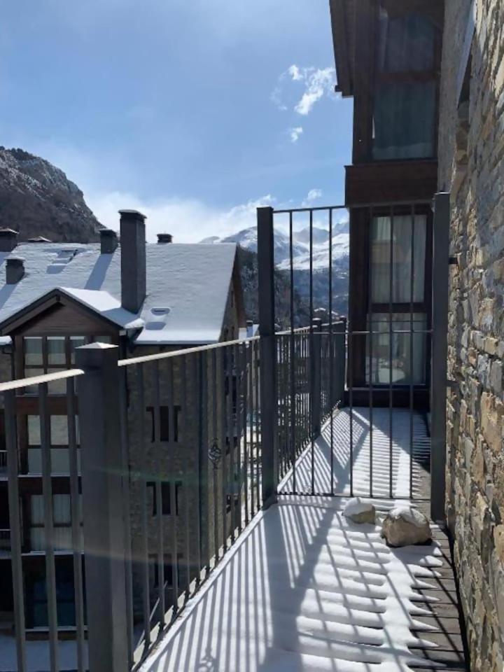 Apartamento Tarmanones Escarrilla Dış mekan fotoğraf